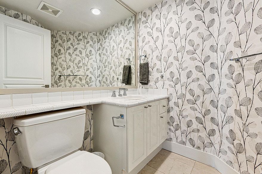 1901 5775 Hampton Place