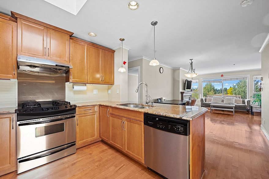 406 2103 W 45th Avenue