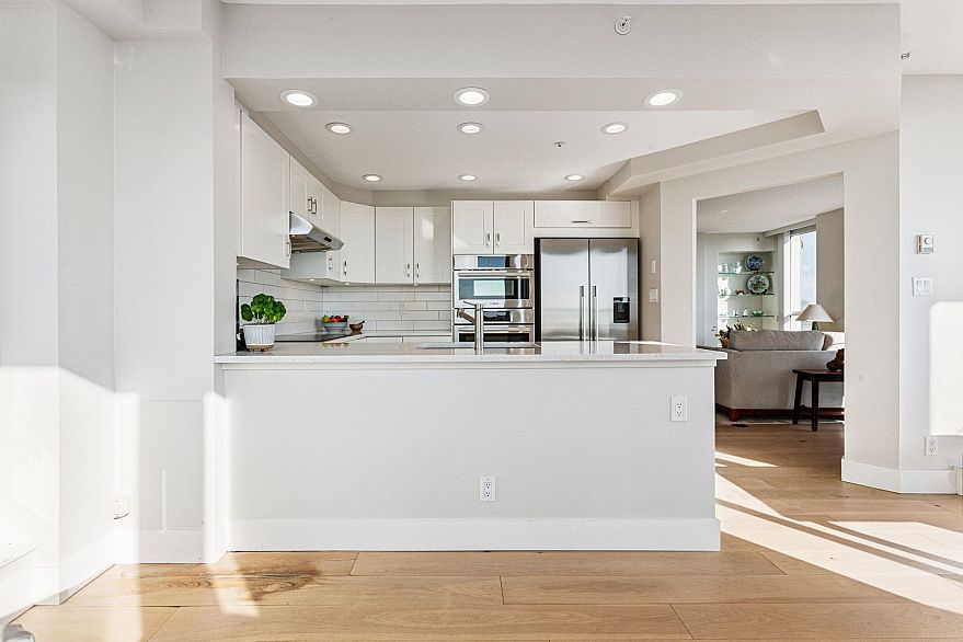 1901 5775 Hampton Place