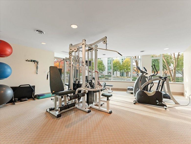 205 1717 Bayshore Drive