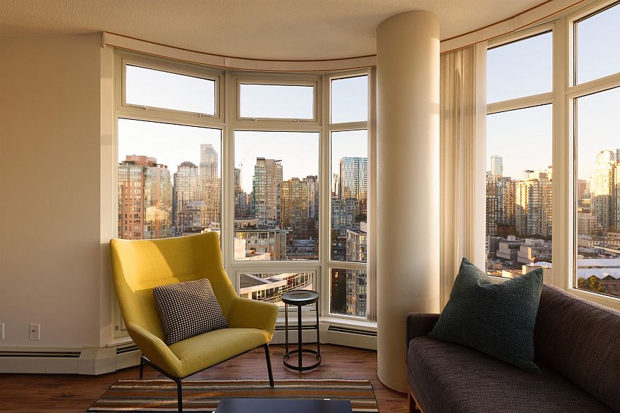 2305 1199 Marinaside Crescent