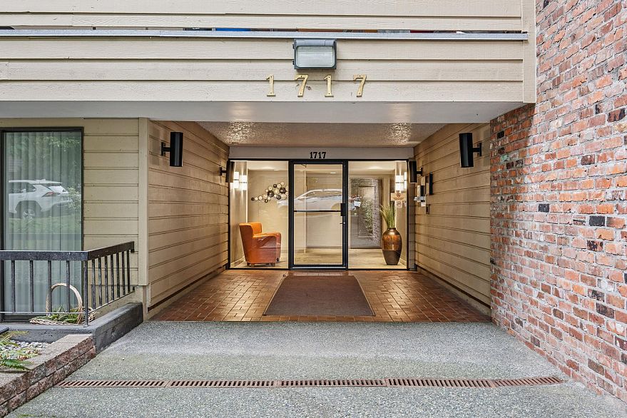 303 1717 W 13th Avenue