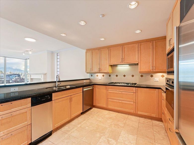 205 1717 Bayshore Drive