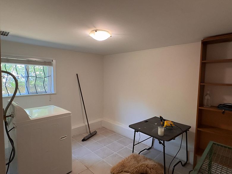 3336 E Georgia Street