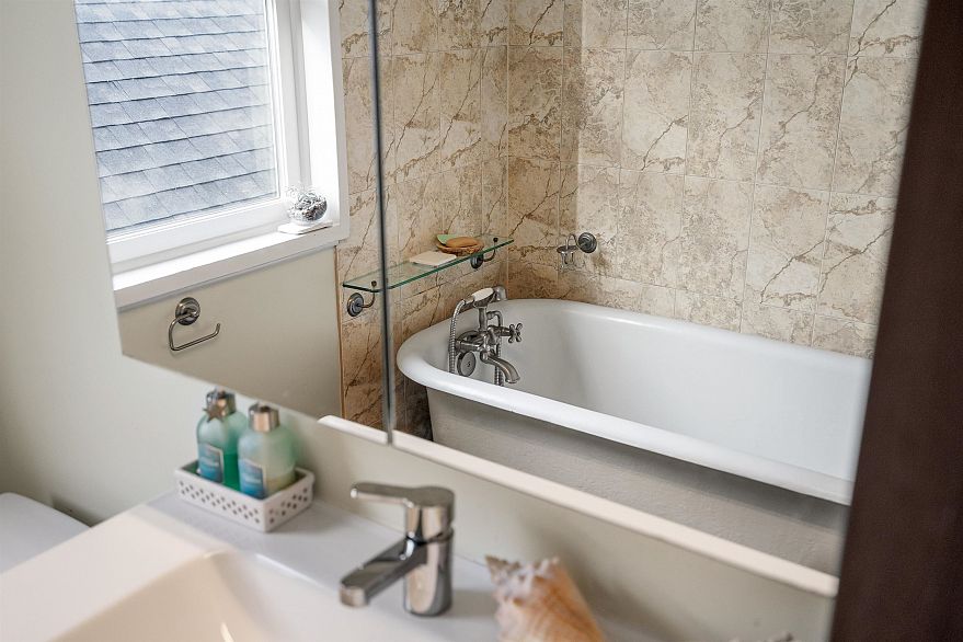 1829 1831 W 2nd Avenue