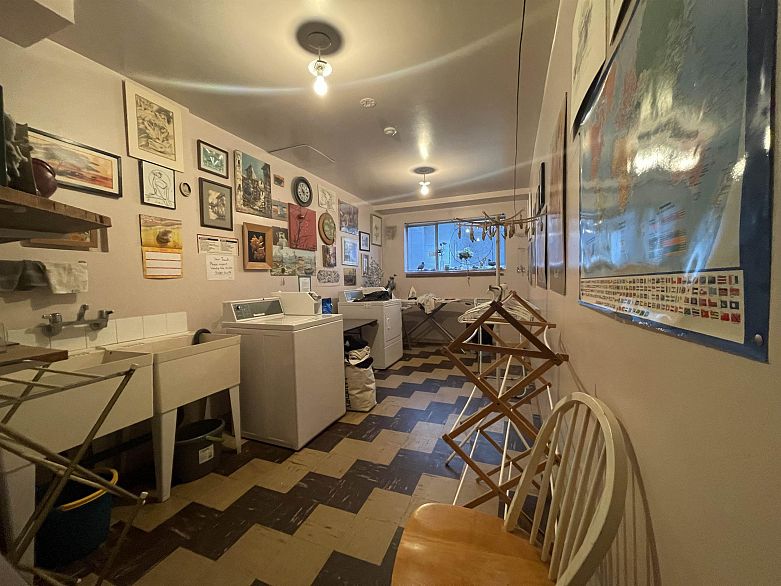 107 1925 NELSONSTREET, Vancouver BC V6G 1K9