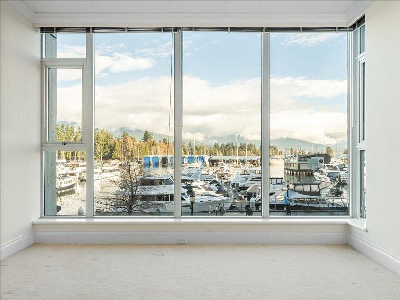 205 1717 Bayshore Drive