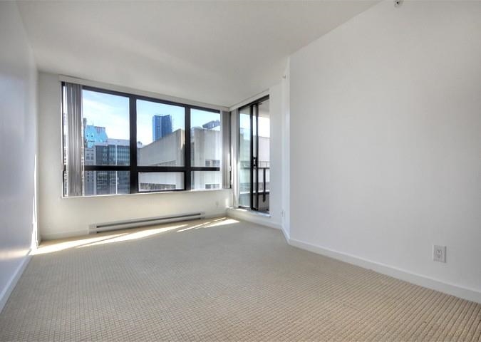 1522 938 Smithe Street