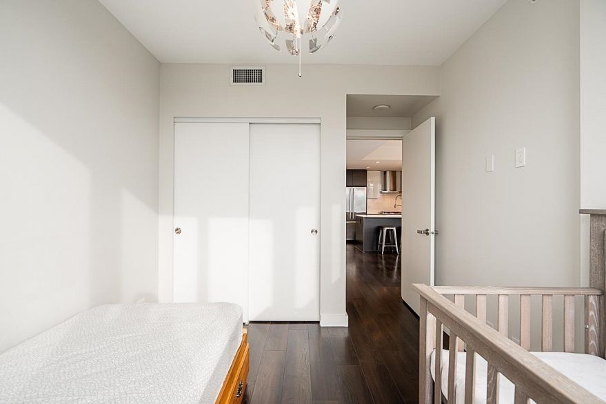 1517 1618 Quebec Street