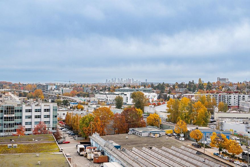 1517 1618 Quebec Street