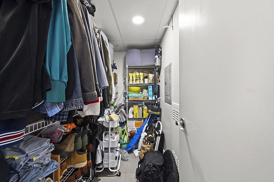 1708 1055 Richards Street