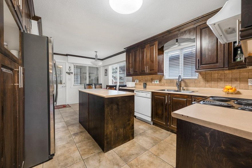 6626 Inverness Street