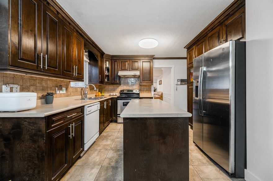 6626 Inverness Street