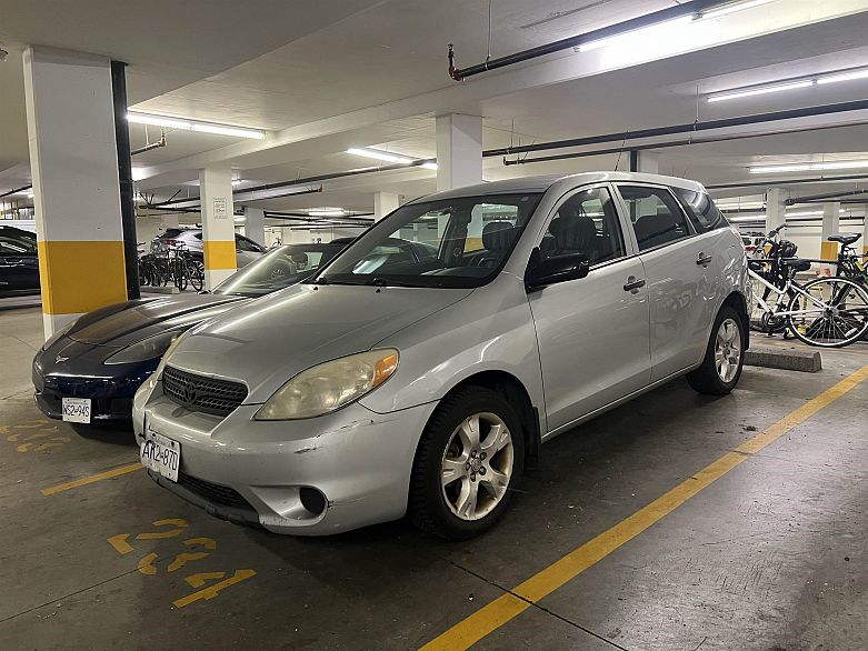 305 4550 Fraser Street