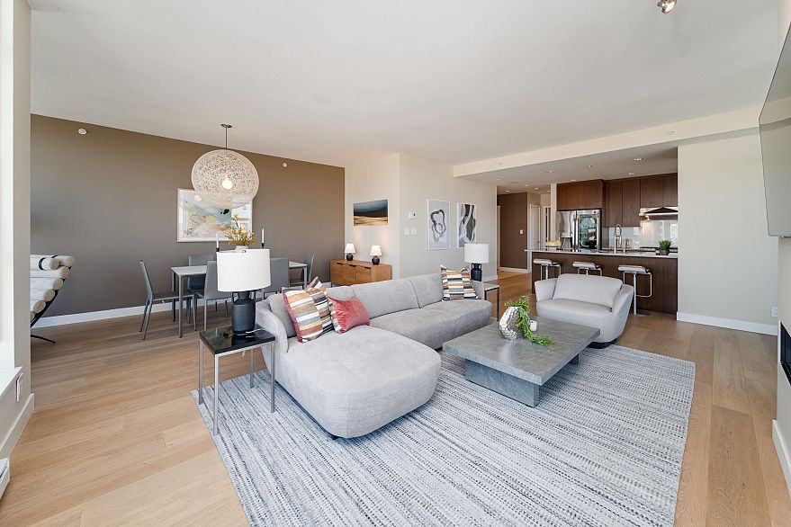 1102 1333 W 11th Avenue