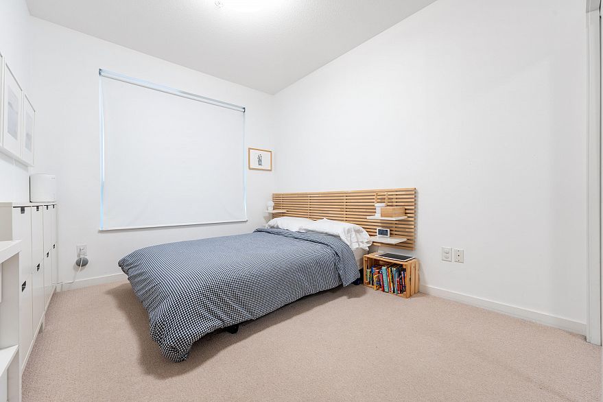 315 3551 Foster Avenue