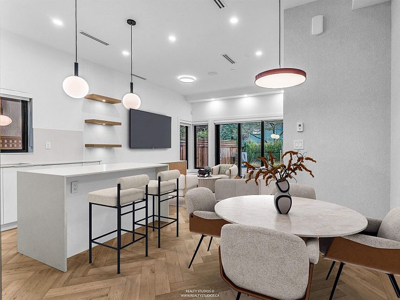 1 3118 Windsor Street