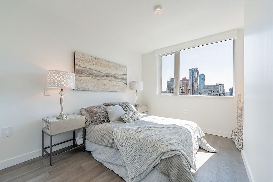 2209 1111 Richards Street