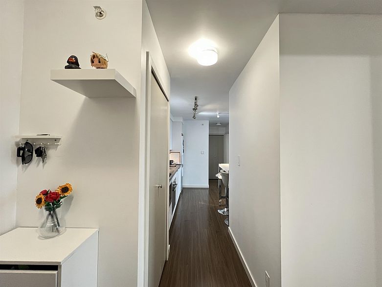 2301 161 W Georgia Street