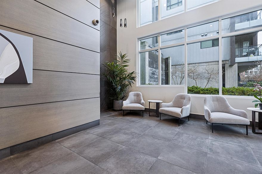 202 3588 Sawmill Crescent