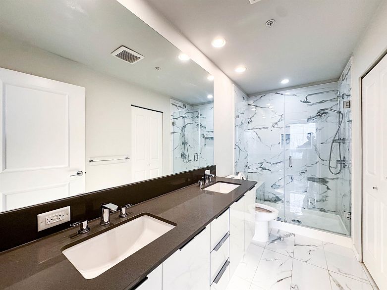 404 3289 Riverwalk Avenue