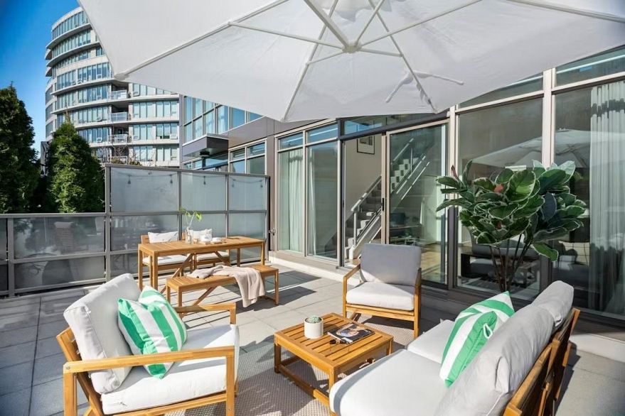 310 429 W 2nd Avenue