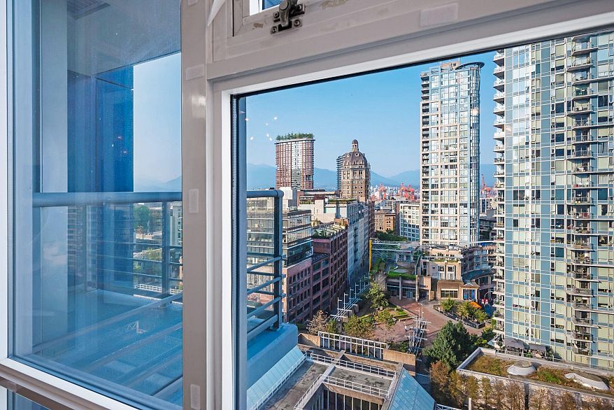 1207 602 Citadel Parade