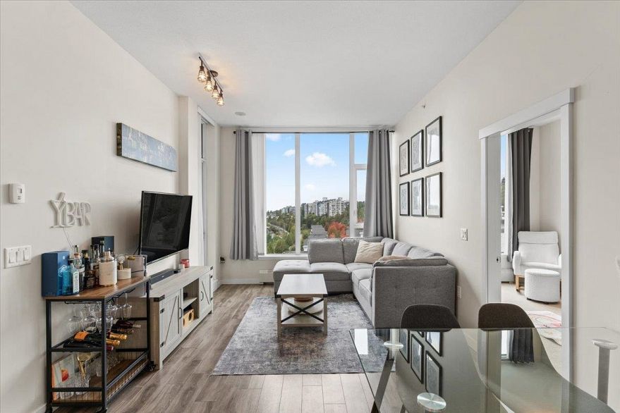 1106 3281 E Kent Avenue North Avenue