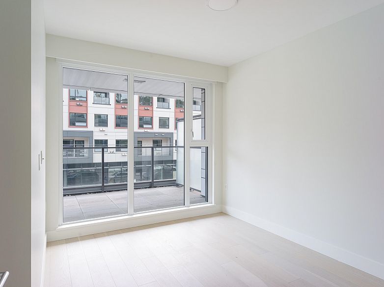 205 3636 W 39th Avenue