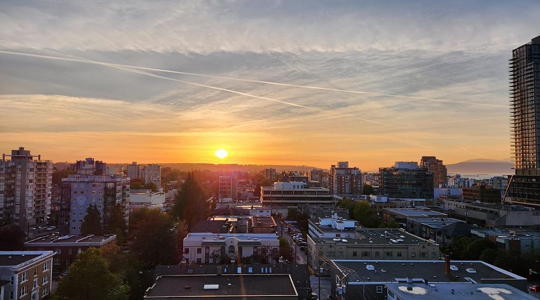 1102 1333 W 11th Avenue