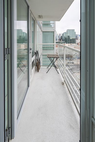 2301 161 W Georgia Street