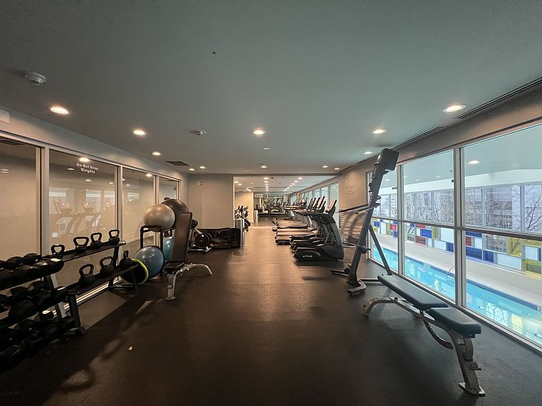 2301 161 W Georgia Street