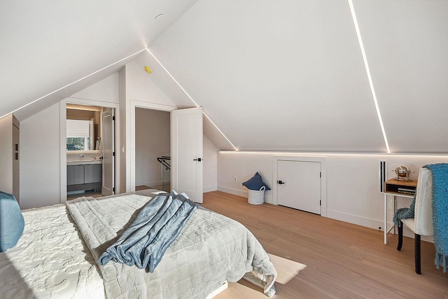 2 3620 W 20th Avenue