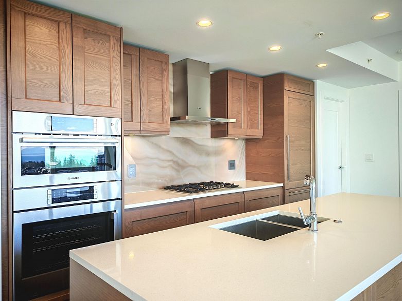 1607 5629 Birney Avenue