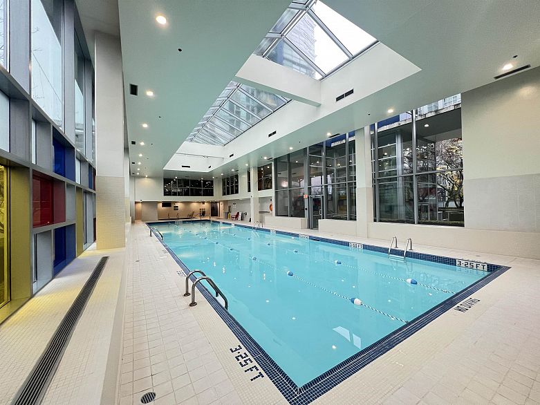 2301 161 W Georgia Street