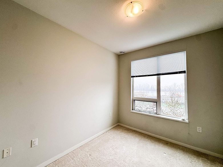 404 3289 Riverwalk Avenue