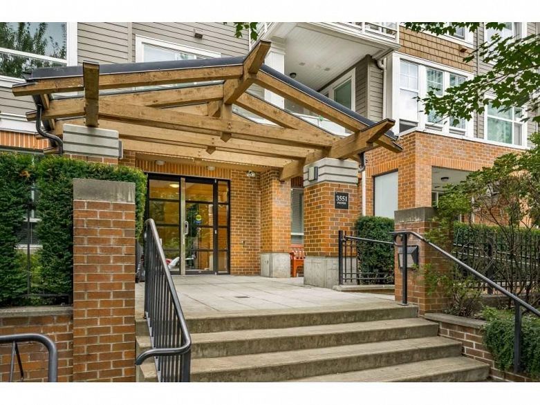 315 3551 Foster Avenue
