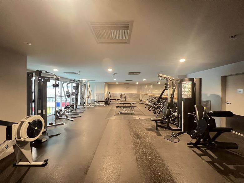 2301 161 W Georgia Street