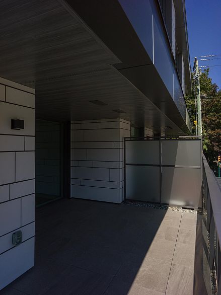 205 3636 W 39th Avenue