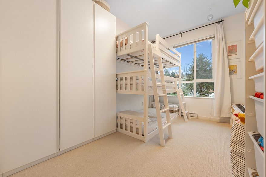 315 3551 Foster Avenue