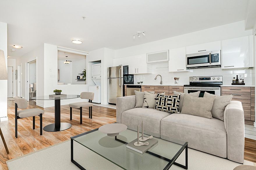 206 1688 Cypress Street