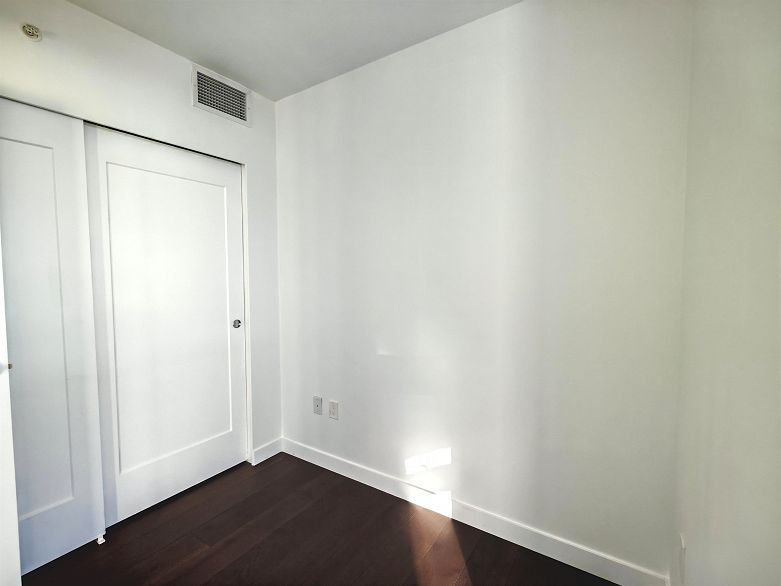 1607 5629 Birney Avenue