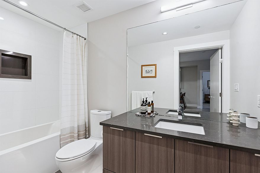 202 3588 Sawmill Crescent