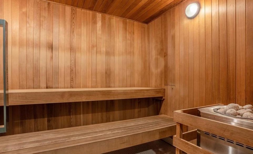 607 1372 Seymour Street