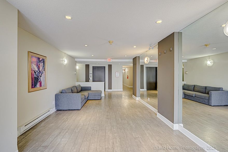 307 8495 Jellicoe Street