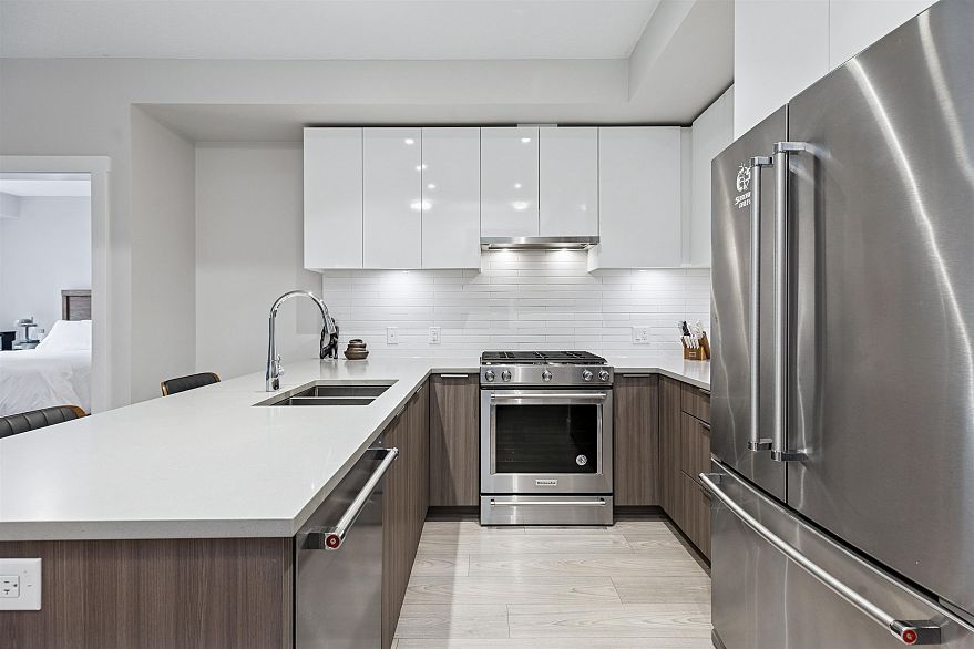 202 3588 Sawmill Crescent