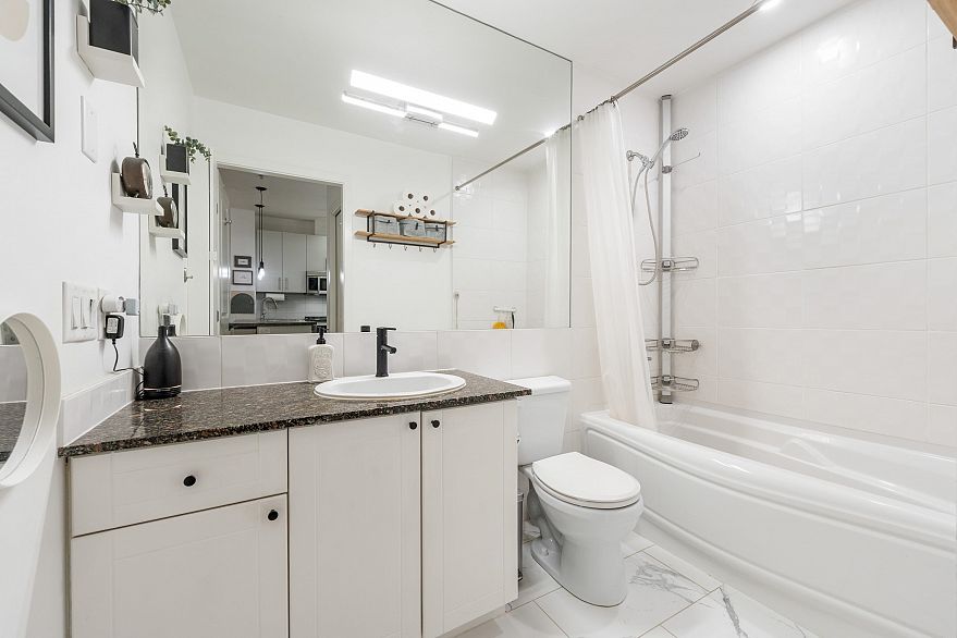 315 3551 Foster Avenue