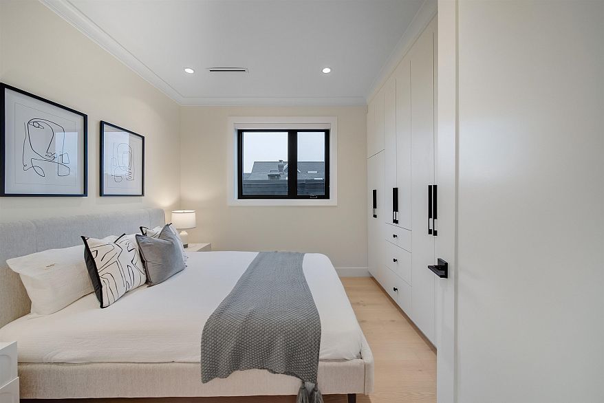 2 1841 Parker Street