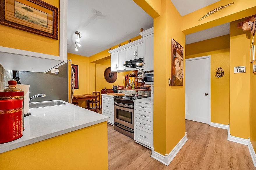 109 1655 Nelson Street