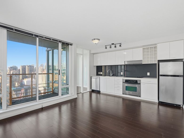 2001 668 Citadel Parade